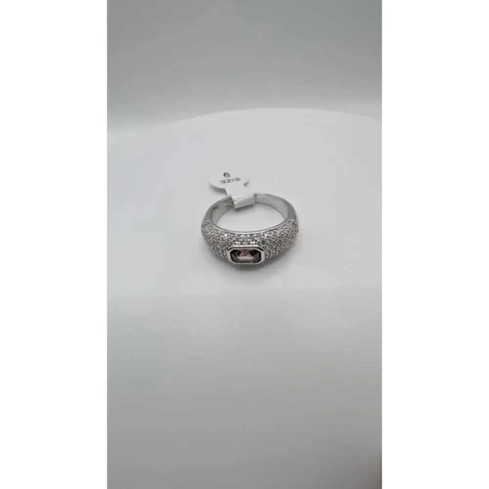 Elegant Silver Ring with Embedded Stones Size 9
